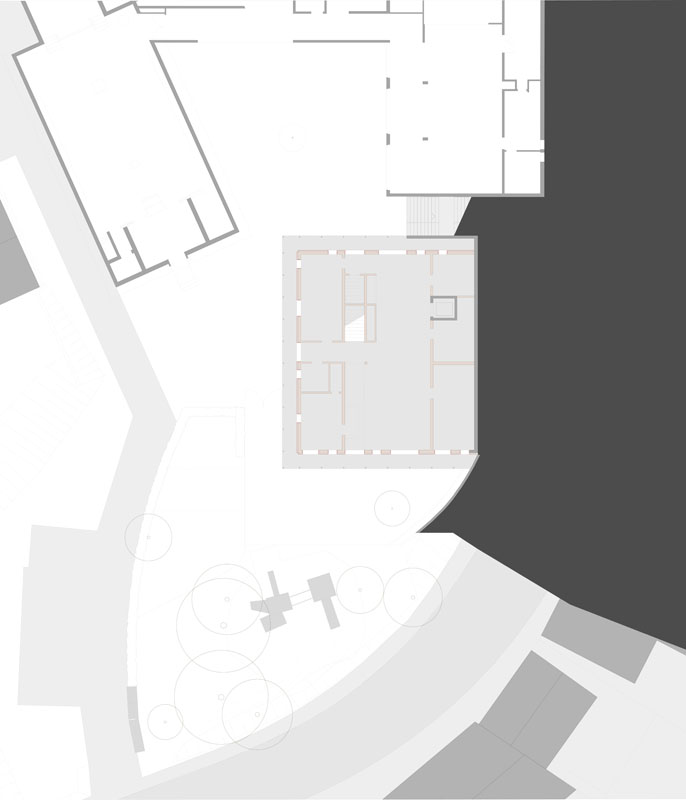 Lageplan Grundstück mit Grundriss EG (Gartengeschoss) (Quelle: © KUHN UND LEHMANN ARCHITEKTEN)